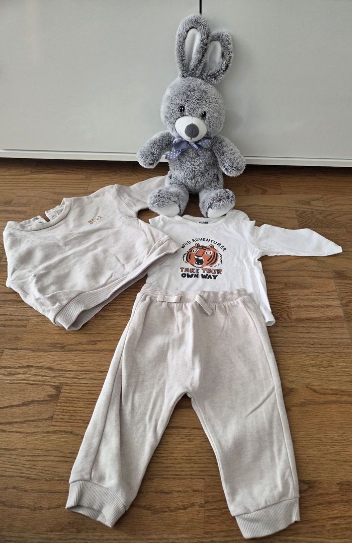 Ensemble complet chaud kiabi 9 mois