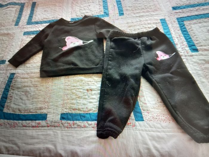 Lot de vêtements fille 18 mois - photo numéro 4