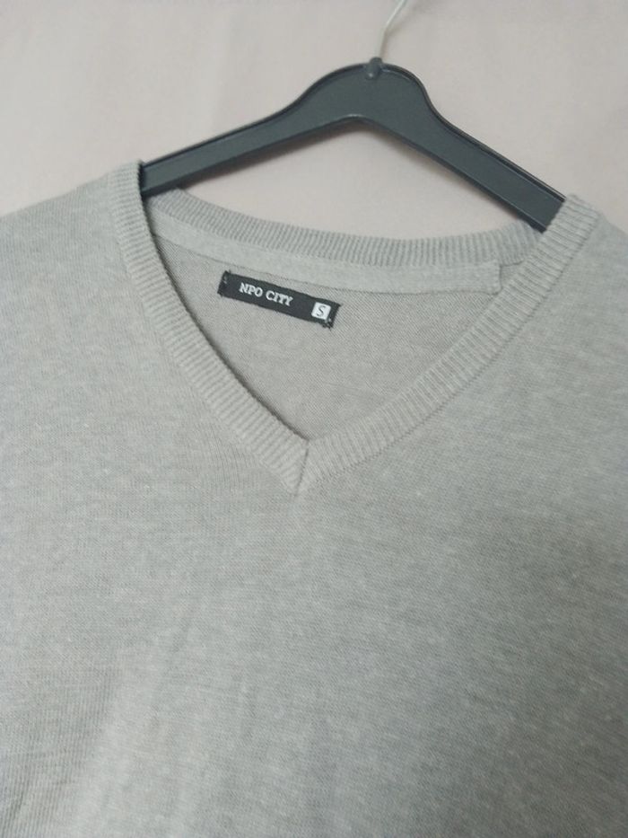 Pull léger gros taille S npo city - photo numéro 2