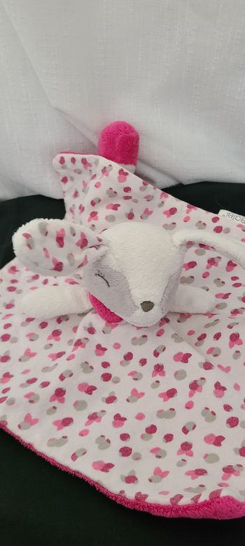 Doudou plat lapin blanc rose gris OBAIBI