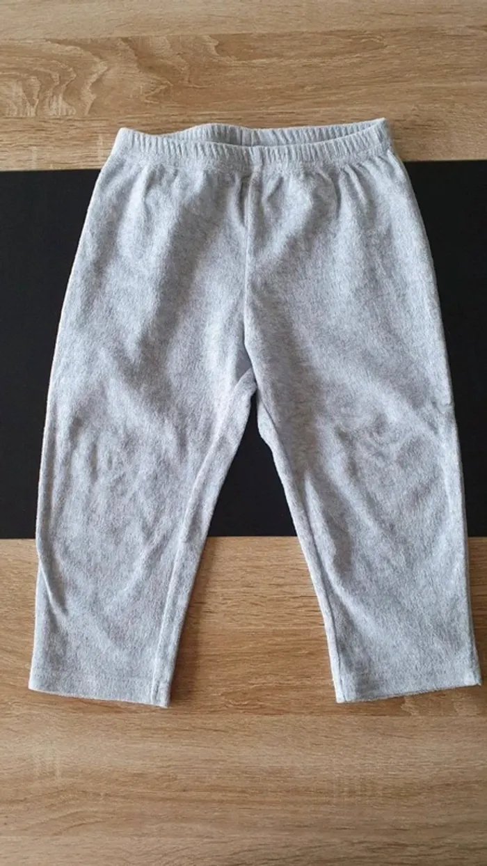 Pyjama hiver 24 mois - photo numéro 4