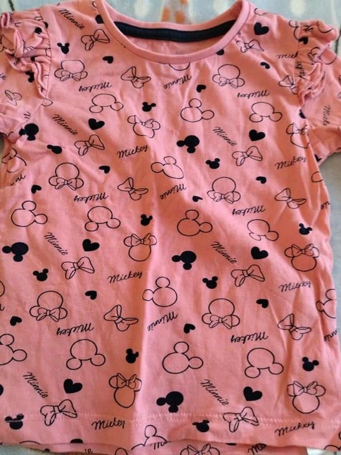 T-shirt Disney Minnie 9/12 mois - photo numéro 2