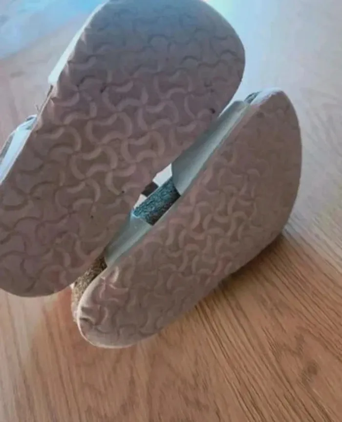Birkenstock licorne 🦄 pointure 27 - photo numéro 6