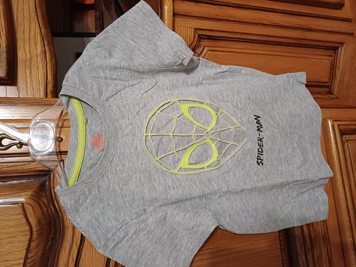 9 tee shirts garçons Taille 6 ans - photo numéro 10