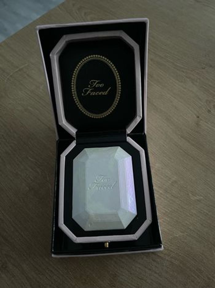 Highlighter en teinte diamond fire - Too faced - photo numéro 2