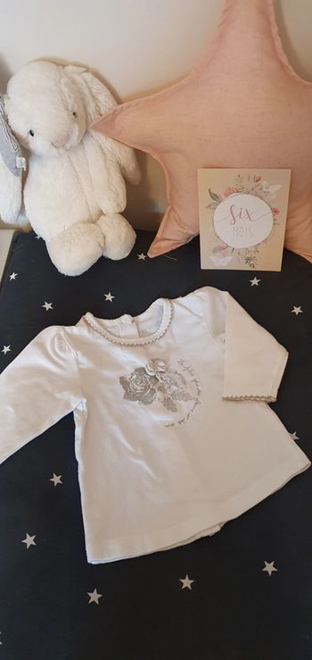 Tee-shirt blanc Orchestra taille 6 mois en très bon état