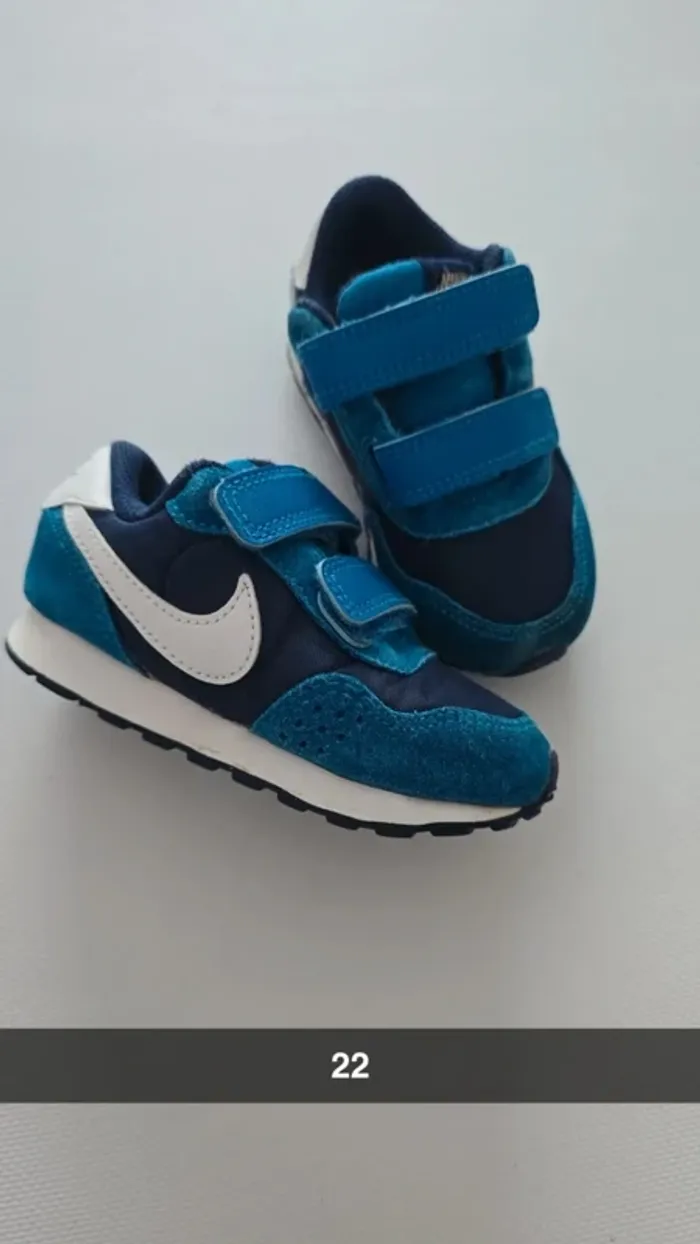 Basket nike bleu canard