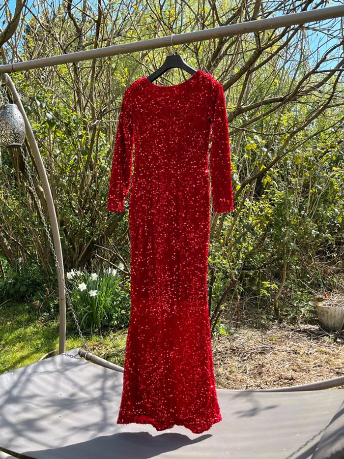 Robe longue soirée rouge paillette T S T 34/36