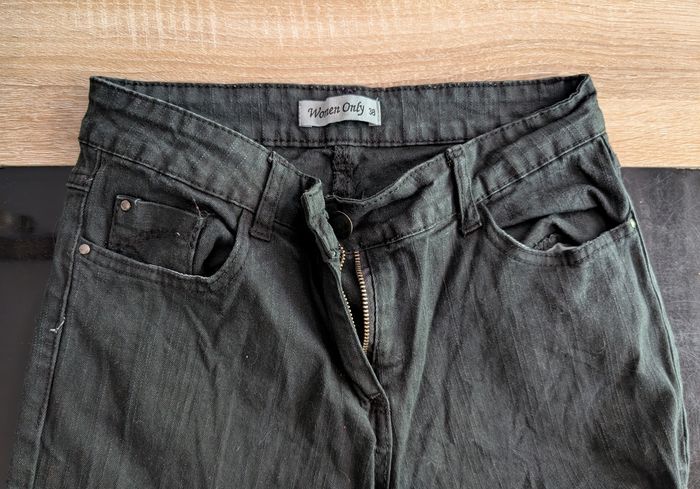 Pantalon noir - photo numéro 3
