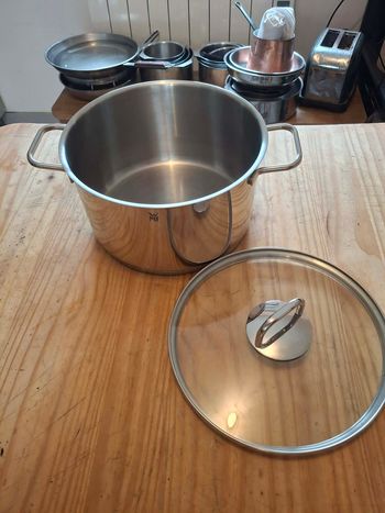 Faitout en inox 18-10 WMF 24cm - 6.25L