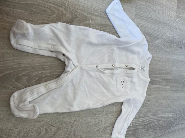 Pyjama blanc mixte bébé fille ou garcon kiabi 6 mois