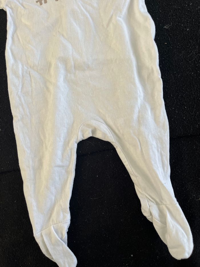 Pyjama 1 mois - photo numéro 3