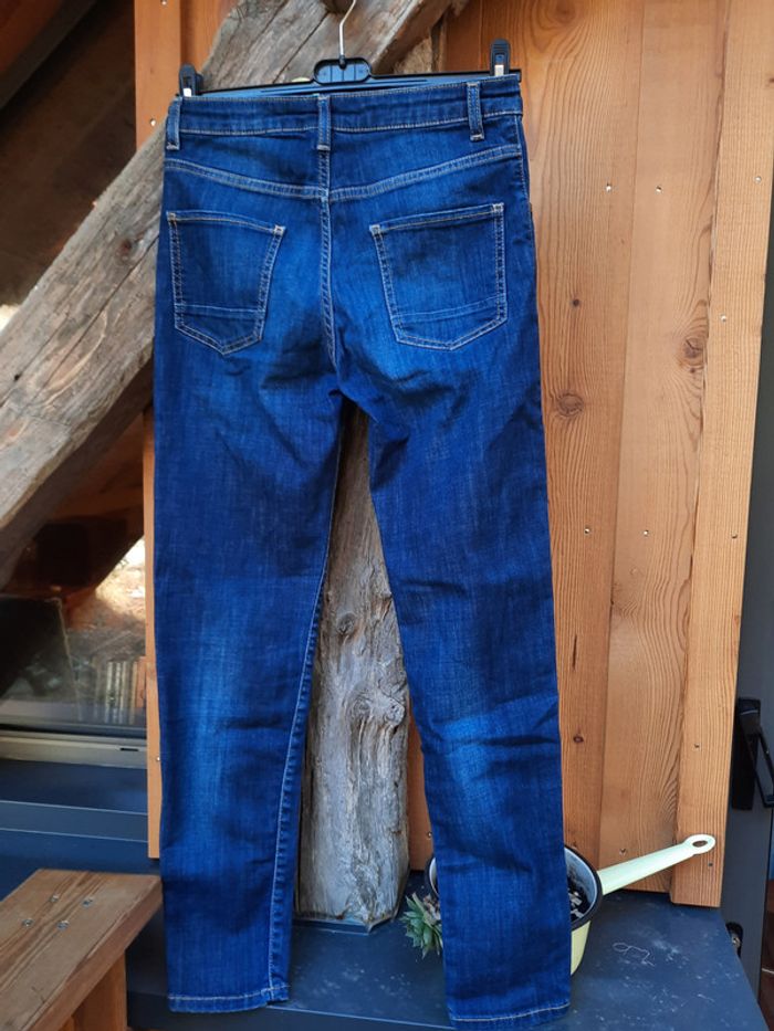 Superbe jeans slim United Colors of Benetton, boyfriend, taille 25 pu 14/16 ans, mixte - photo numéro 3