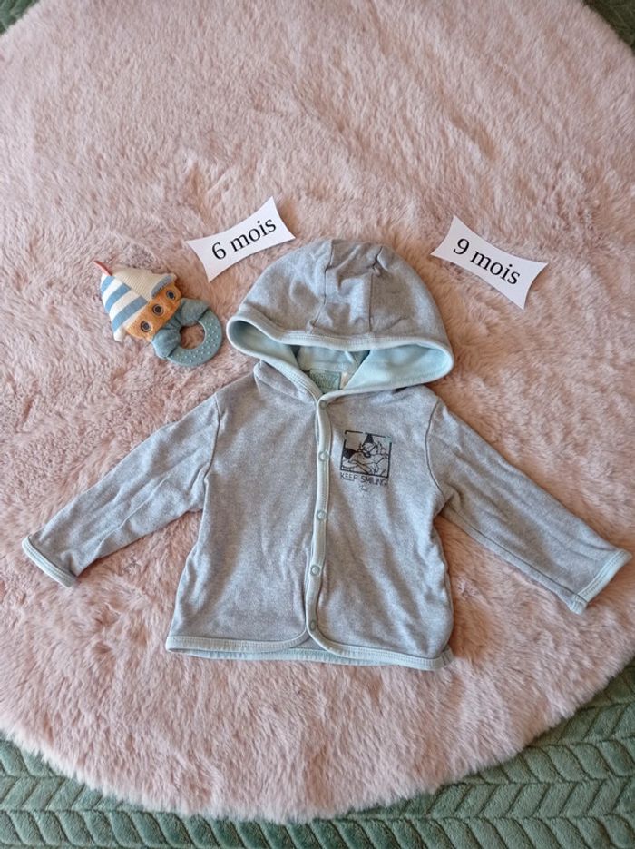 Gilet léger à capuche 6/9 mois - photo numéro 2
