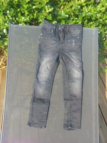 Slim Vertbaudet Taille 4 ans