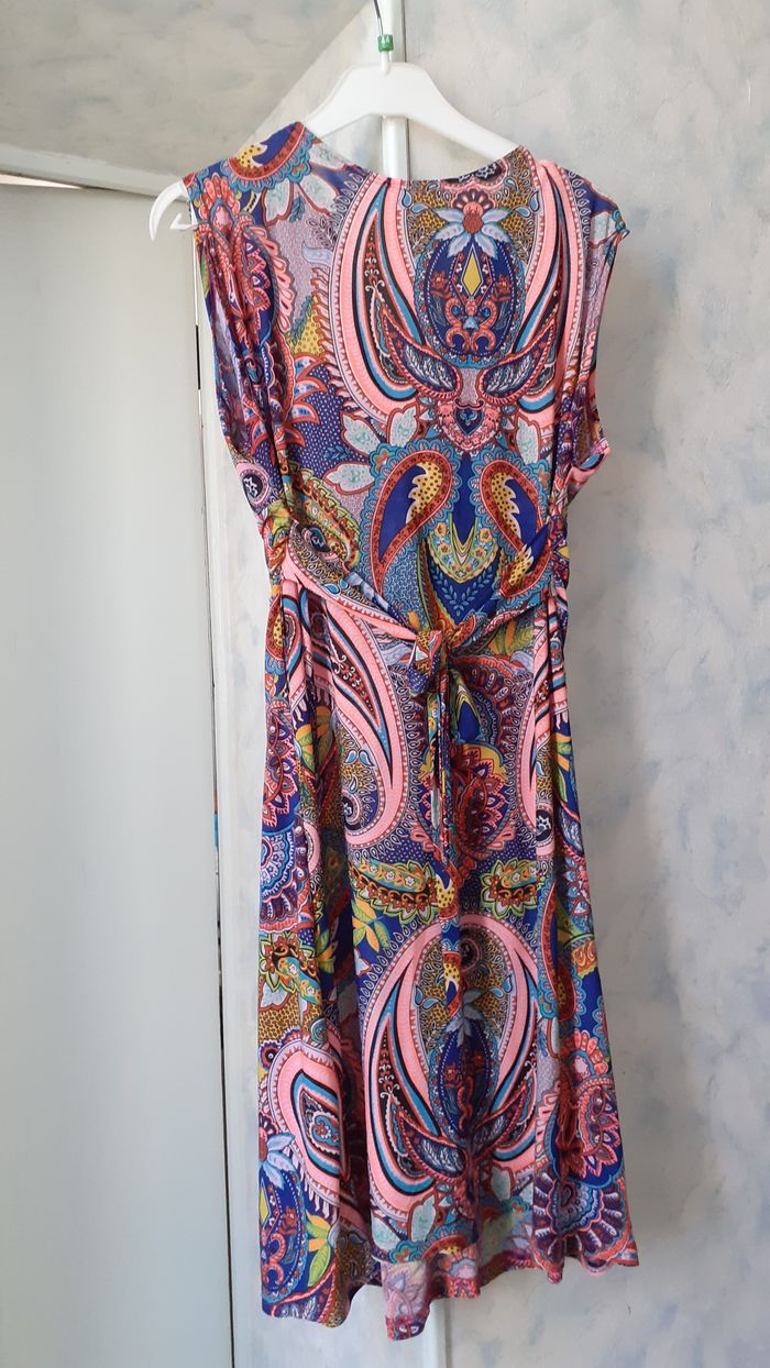 Robe femme taille 36 - photo numéro 2