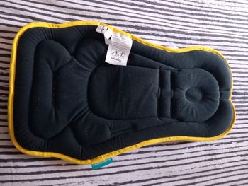 Lot d'accessoires bébé 0/6 mois