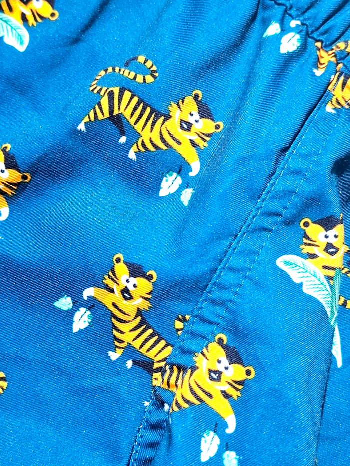 Short de bain bébé enfant Nabaiji Decathlon bleu foncé imprimé tigres 🐅 - photo numéro 2