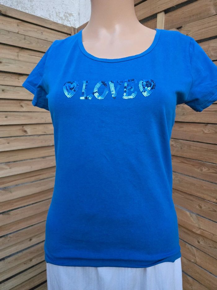 Tee-shirt sequins Love 🍒y2k🍒taille convient jusqu'au 38 - photo numéro 2