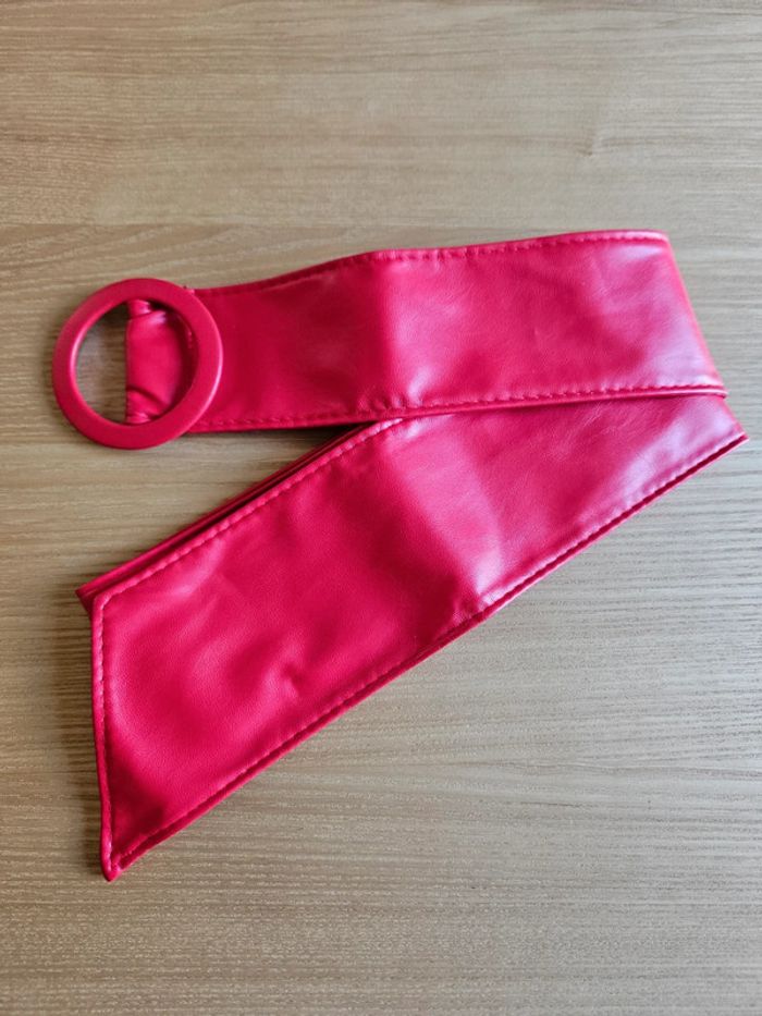 Ceinture effet cuir rouge neuve - photo numéro 2