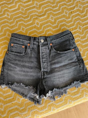 Short en jean levi's gris