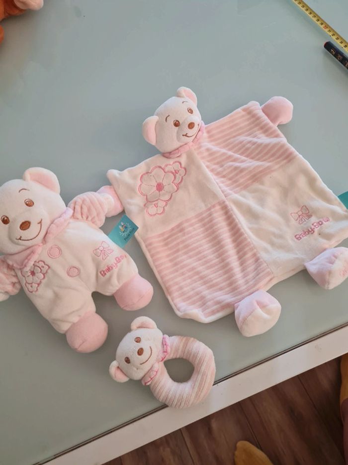 Coffret naissance hochet doudou peluche poupe poupi 3 pièce