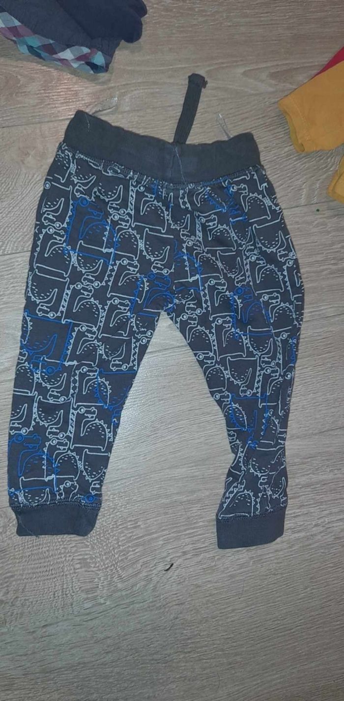 Vêtements garçons 9 12 mois - photo numéro 3