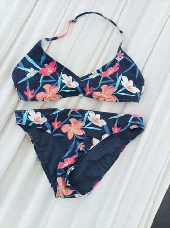 Magnifique maillot de bain Roxy 16 ans