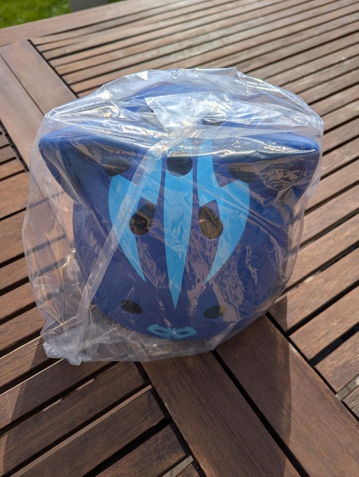 Casque vélo avec oreilles de chat pjmasks