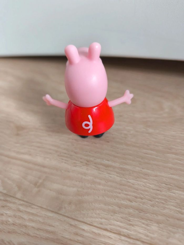 Figurine Peppa pig - photo numéro 3