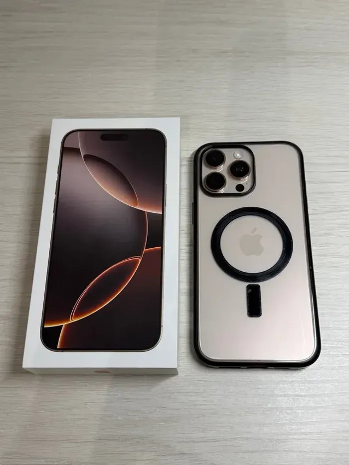 I P h o n e 16 pro max