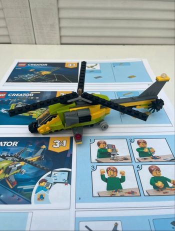 ✈️ LEGO Creator 3-en-1 – L’aventure en hélicoptère(31092) 🚁