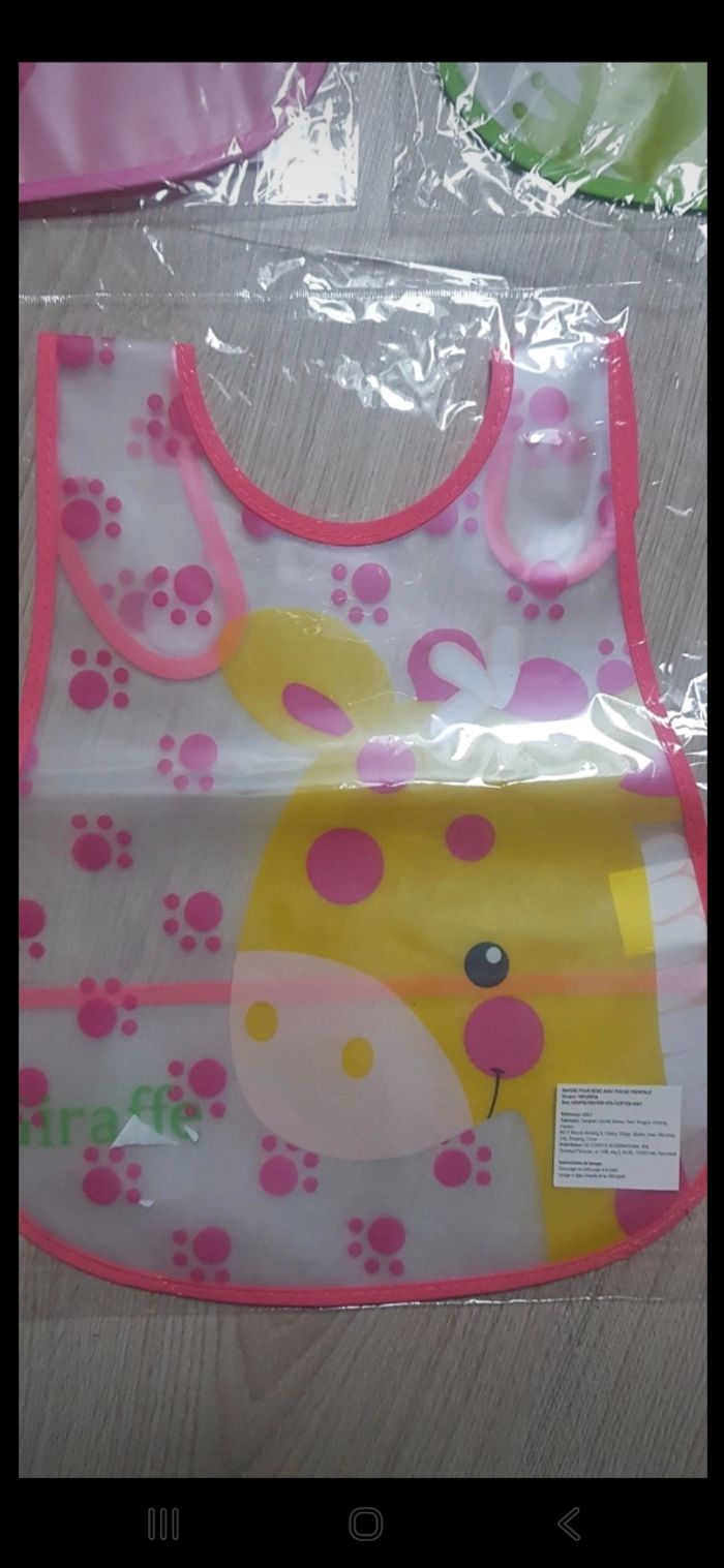 Bavoirs plastifiés - photo numéro 4