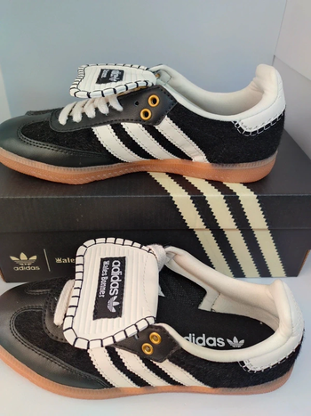 Adidas Wales Bonner noir taille 38