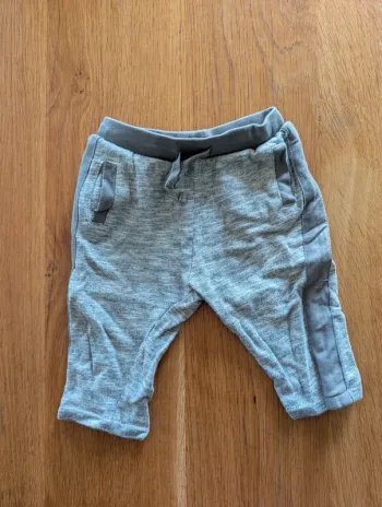 Jogging gris comme neuf Verbaudet 9 mois