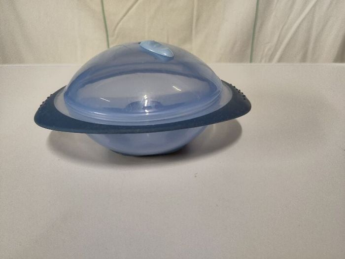 bol avec couvercle pour bébé bleu