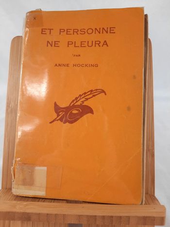 Anne Hocking, Et personne ne pleura, C3