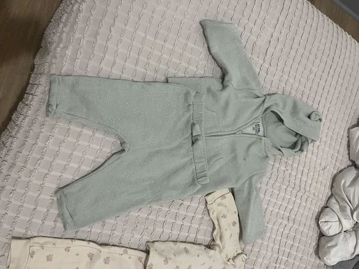 Lot de 4 ensembles 6 mois - photo numéro 3