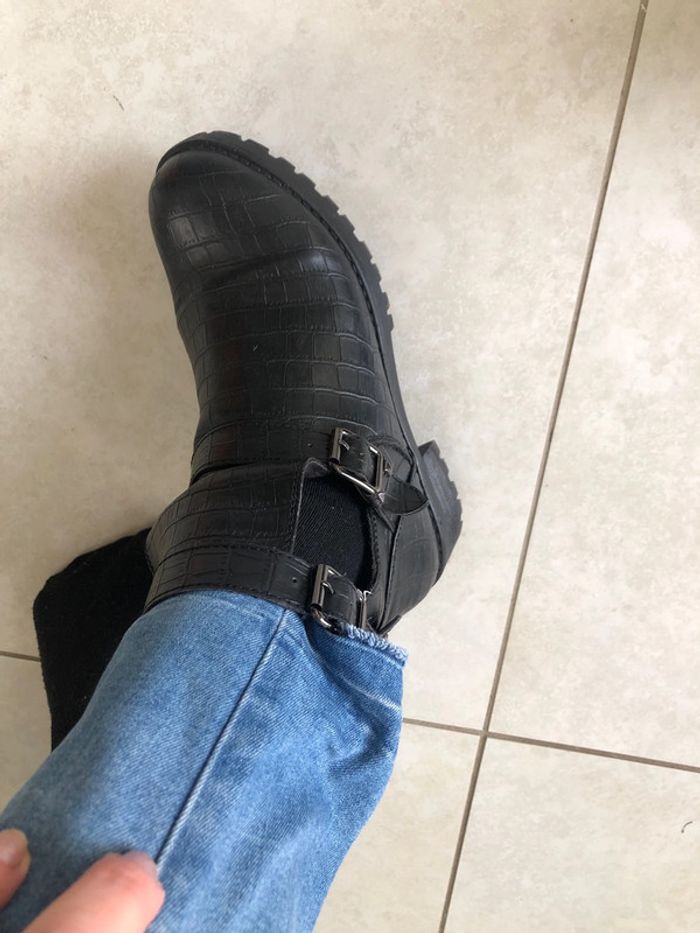 Bottines effet croco 🐊 - photo numéro 4