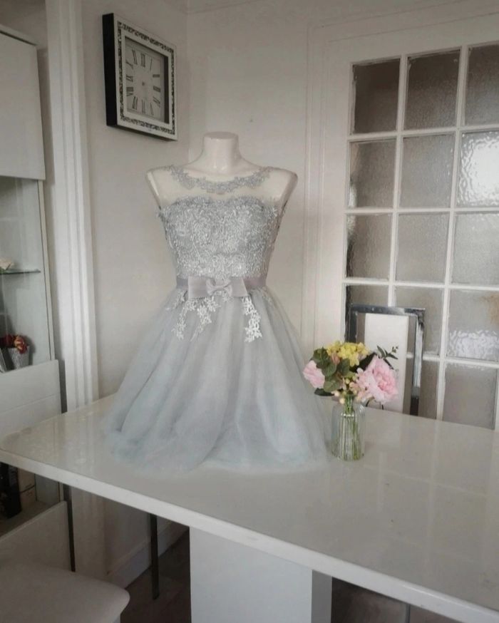 🩶🩷Magnifique Robe De Soirée Courte 🩷🩶 - photo numéro 2