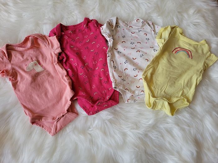 9 bodies - photo numéro 2