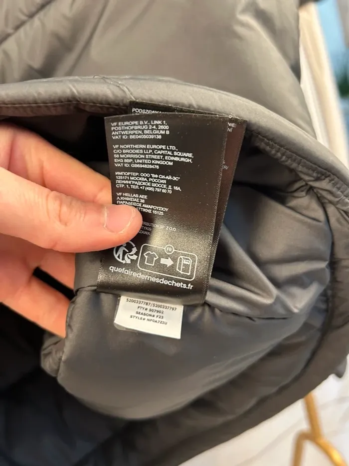Doudoune Noir The North Face XXL Neuve - photo numéro 8