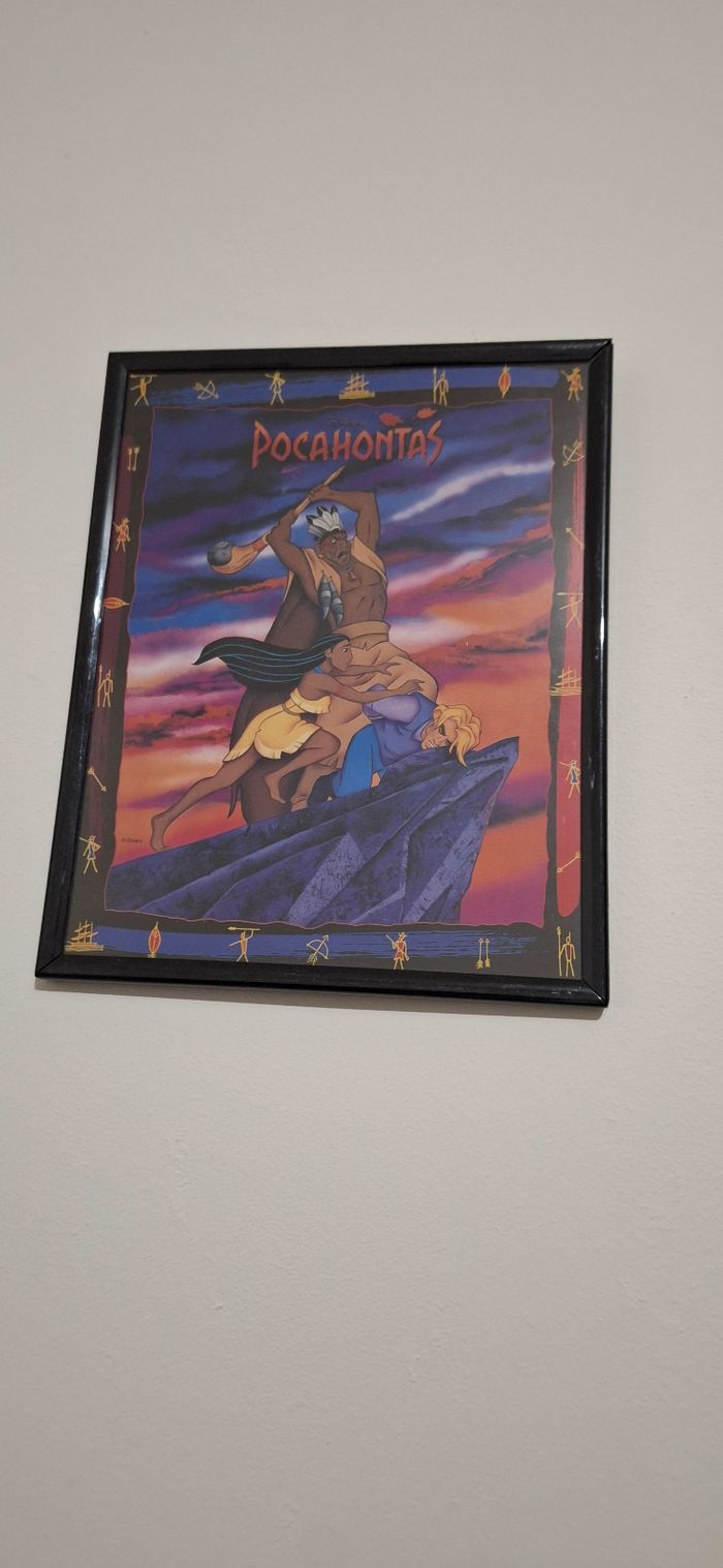 🖼️ Joli cadre Pocahontas – Déco Disney – En bon état