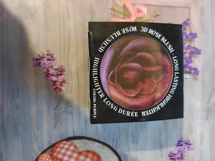 3 D rose blush long lasting highlighter