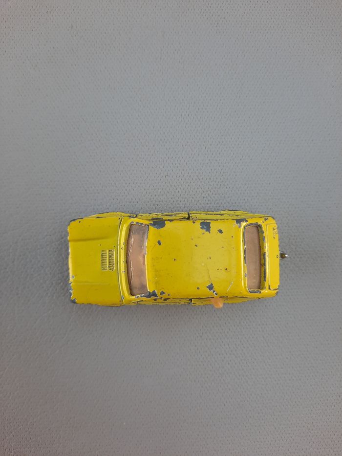 Petite voiture majorette Fiat 127 - photo numéro 9