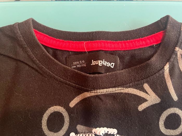T-shirt, ballon de foot Desigual - photo numéro 5
