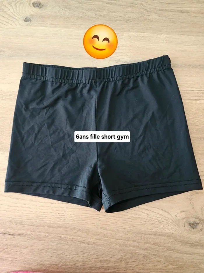 Short gym fille 6ans noir