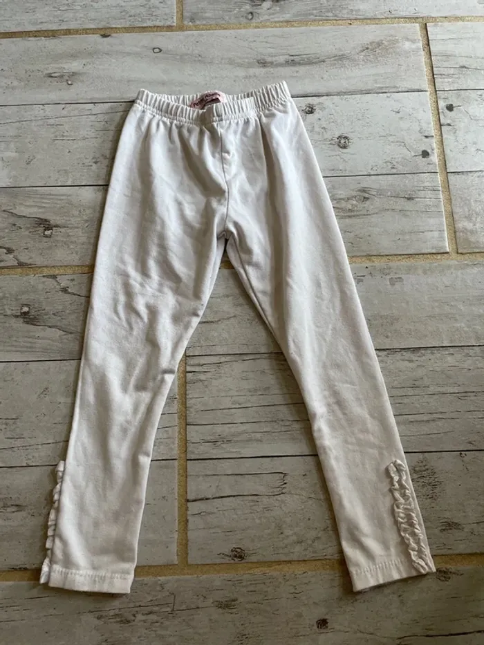 Très joli legging blanc taille 5 ans