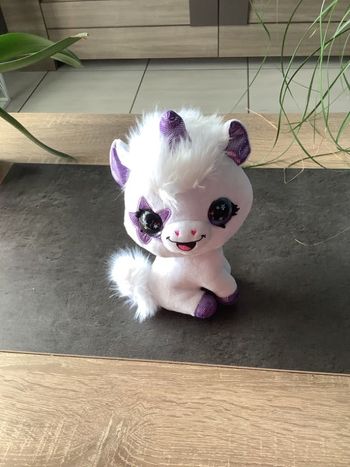 Peluche licorne hauteur 25 cm