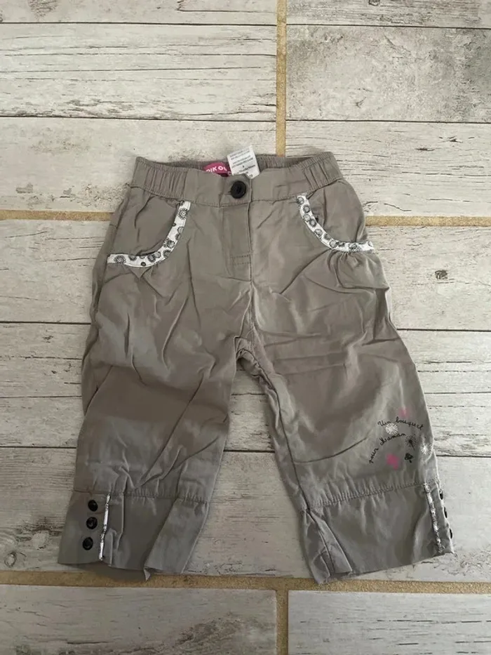 Très joli pantalon hiver fille 9 mois
